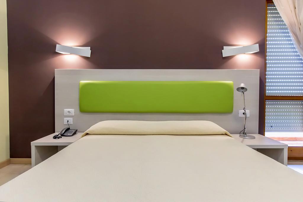 Hotel Residence Ulivi E Palme Кальяри Экстерьер фото