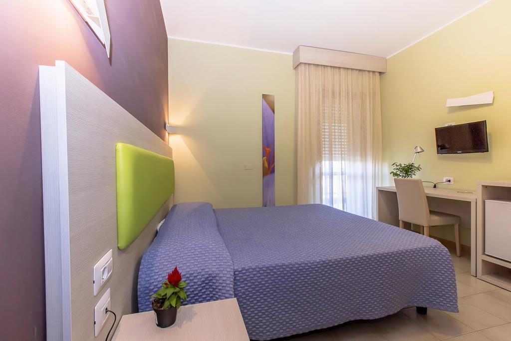 Hotel Residence Ulivi E Palme Кальяри Экстерьер фото